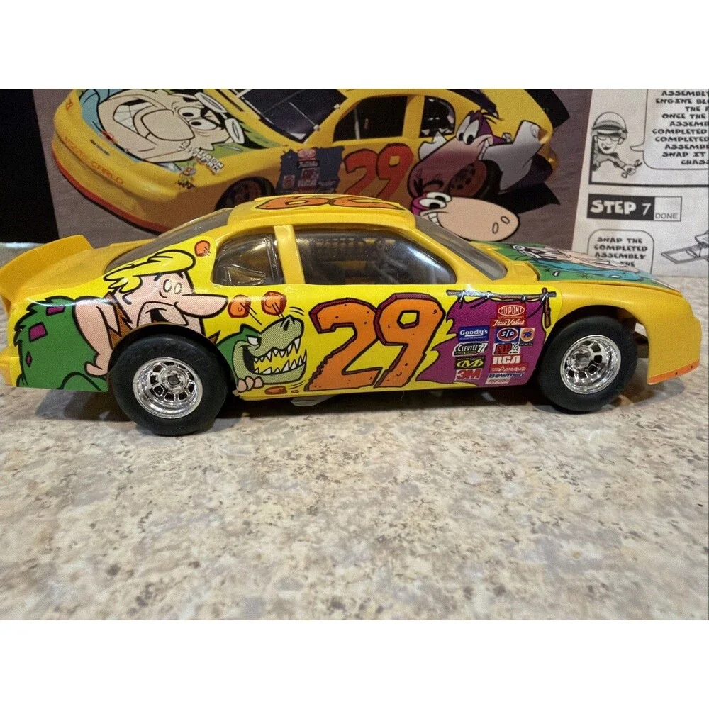 Vintage NASCAR Cartoon Network #29 Monte Carlo Stock Car Revell SnapTite Model